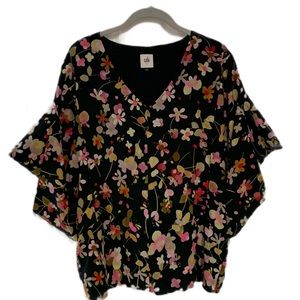 Cabi SZ S Charm Black Floral Print V-Neck Pullover Short Sleeve Blouse NWOT